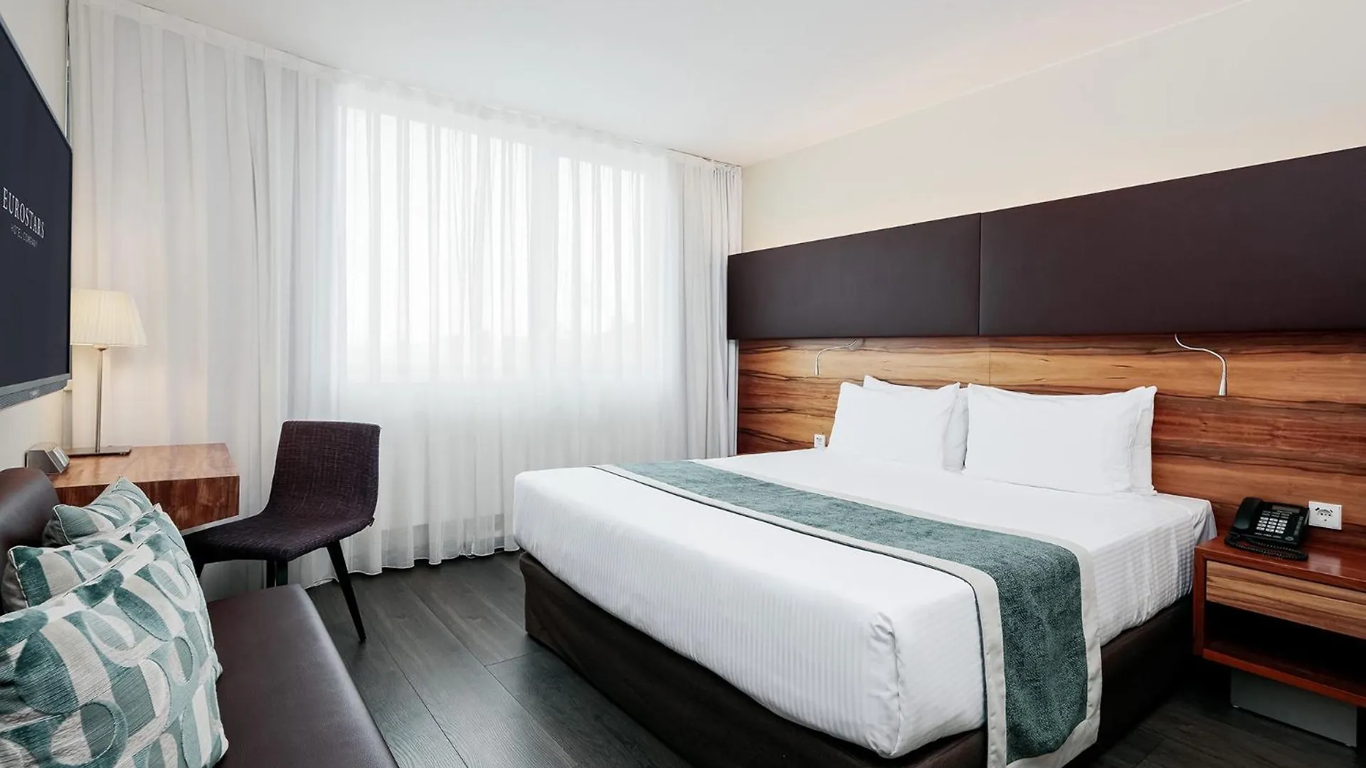 Eurostars Embassy Hotel Vienna 4*,