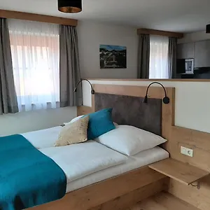 https://apartments-by-pension-ballwein.salzburghotels.net