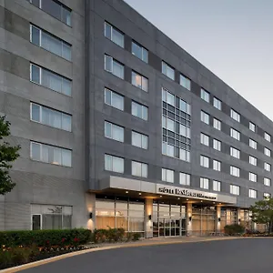 By Marriott Montreal Airport 4*, Dorval Canada