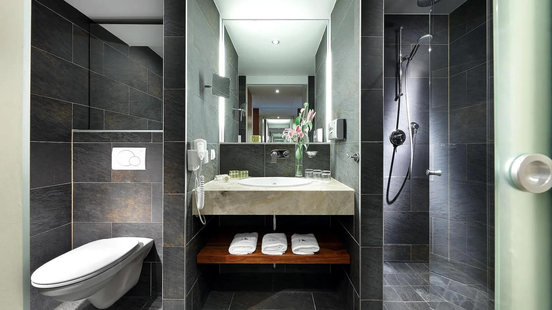 Eurostars Embassy Hotel Wenen