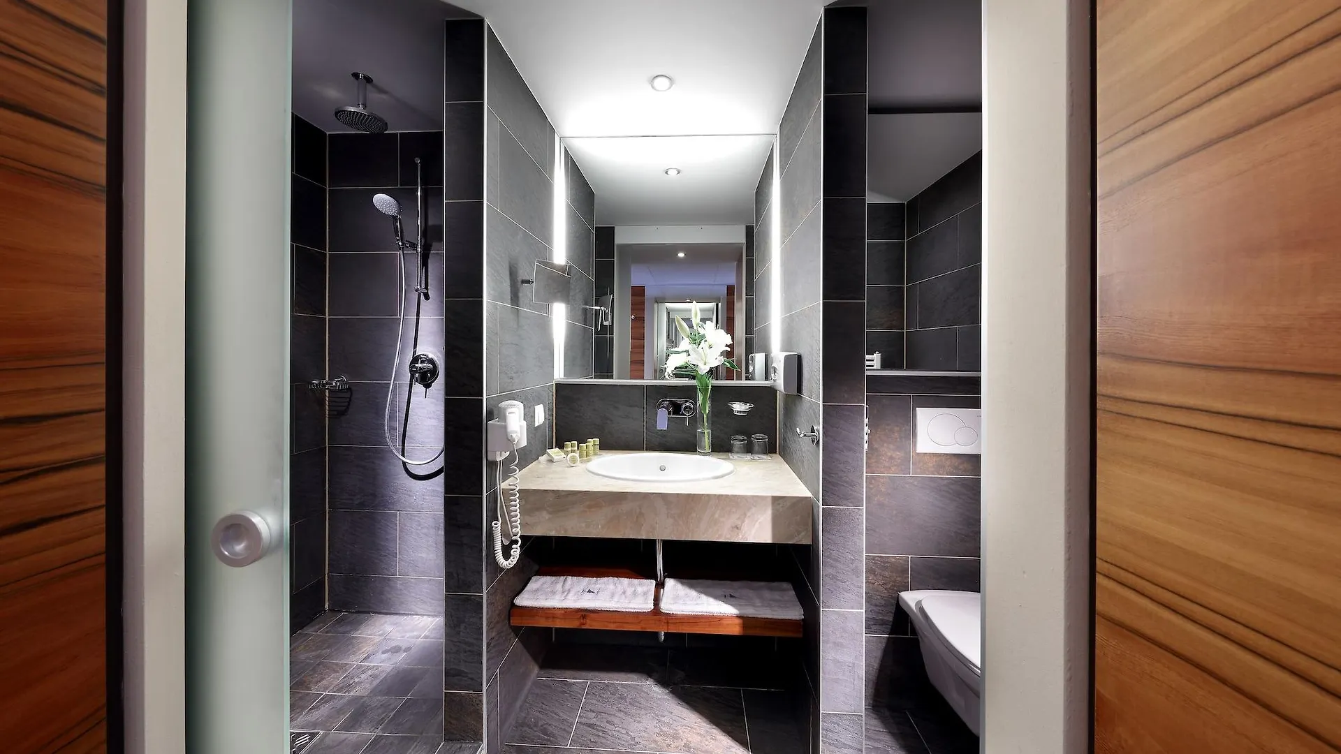 Hotel Eurostars Embassy Vienna 4*,